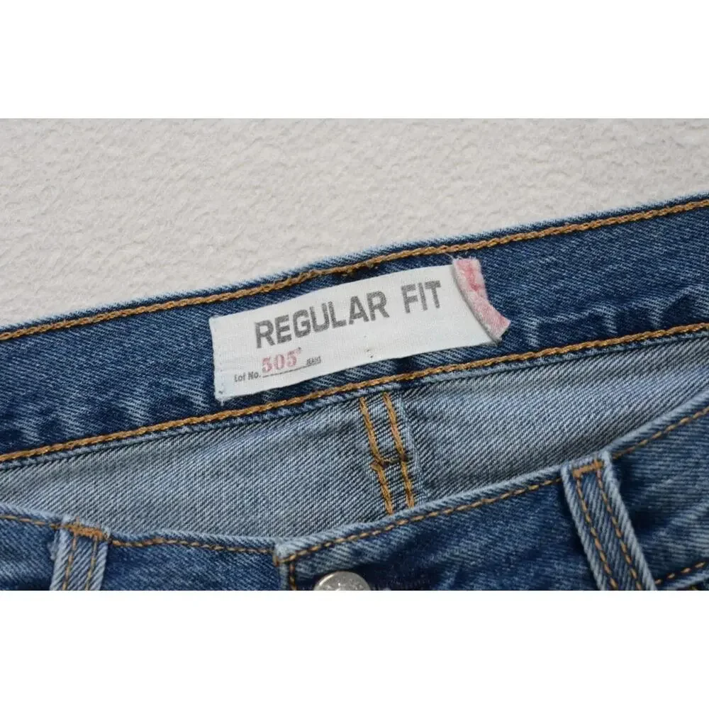 Levis color blue 